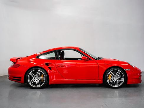 Used 2009 Porsche 911 Turbo AWD/4WD image 2