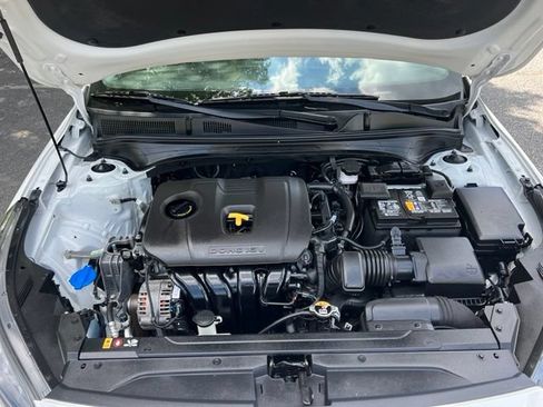 Used 2024 Kia Forte LXS FWD image 41