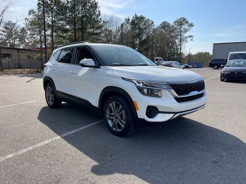 Used 2022 Kia Seltos S image 4