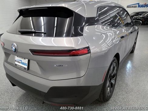 Used 2024 BMW iX xDrive50 w/ Premium Package AWD/4WD image 14