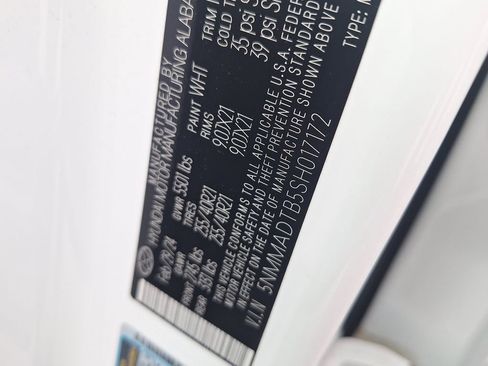 Used 2025 Genesis GV70 2.5T Sport Prestige w/ Sport Prestige Package image 34