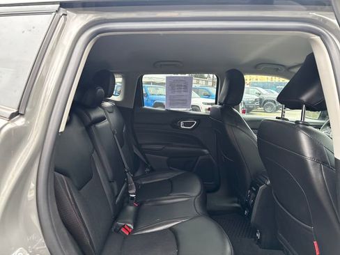 Used 2022 Jeep Compass Trailhawk image 10