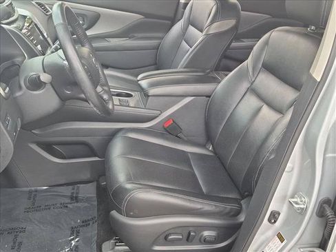 Used 2019 Nissan Murano SL FWD image 16