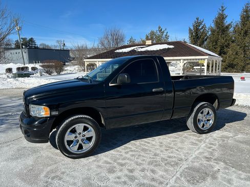 Used 2005 Dodge Ram 1500 Truck SLT w/ Sport Appearance Group image 9