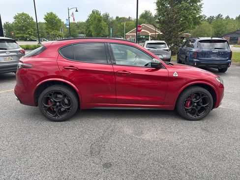 Used 2024 Alfa Romeo Stelvio Quadrifoglio w/ Active Assist Plus Package AWD/4WD image 3