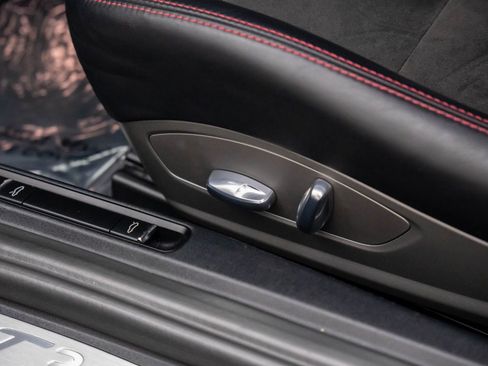 Certified 2014 Porsche 911 GT3 image 17