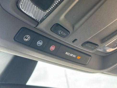 Used 2020 GMC Sierra 1500 SLE w/ SLE Value Package image 15