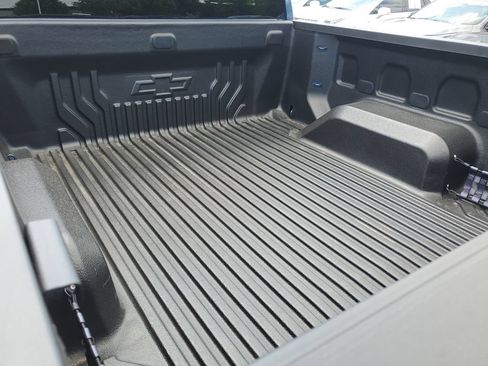 Certified 2024 Chevrolet Silverado 1500 LT AWD/4WD image 36