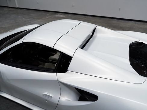 Used 2017 Ferrari 488 Spider RWD image 22