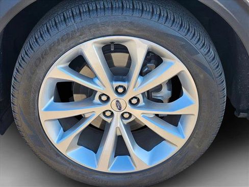 Used 2023 Ford Explorer Platinum w/ Technology Package image 25