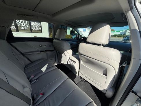 Used 2013 Toyota Venza XLE image 31