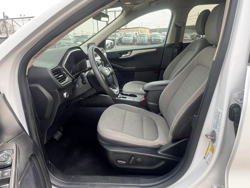 Used 2020 Ford Escape SE FWD image 28