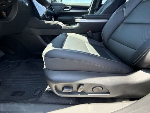 New 2026 GMC Terrain Elevation w/ Elevation Premium Package AWD/4WD image 12