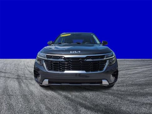 Used 2026 Kia Seltos EX FWD image 9