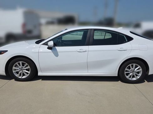 Used 2025 Toyota Camry LE FWD image 2