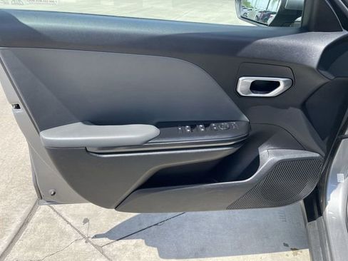 Used 2025 Kia K4 FWD image 20