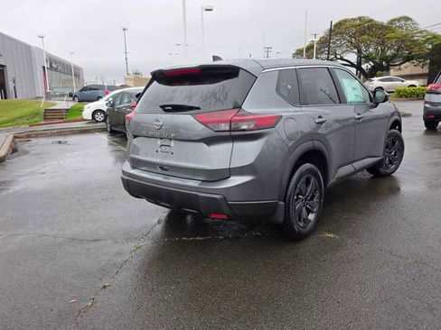 New 2026 Nissan Rogue SV FWD image 3