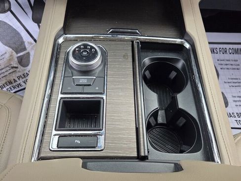 Used 2024 Ford Expedition Limited RWD image 20