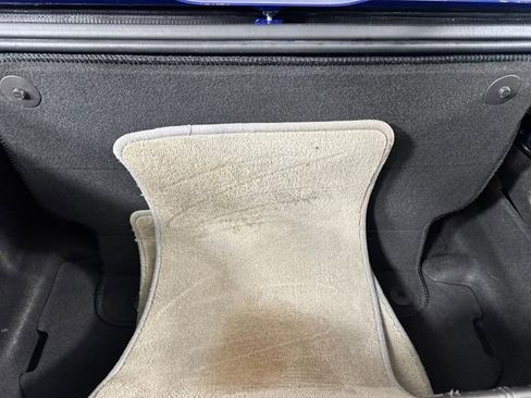 Used 2021 Chevrolet Camaro LT w/ RS Package image 26