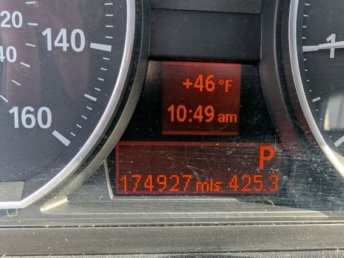 Used 2011 BMW 128i Convertible image 11