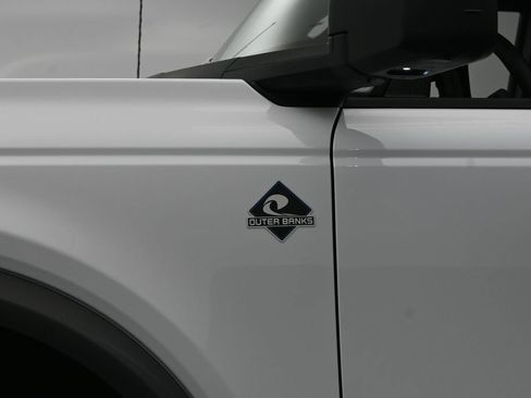New 2026 Ford Bronco Outer Banks AWD/4WD image 34