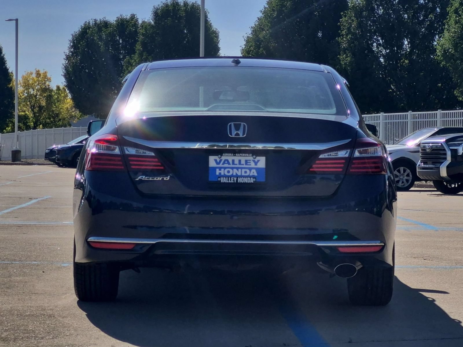 Used 2016 Honda Accord EX-L image 8