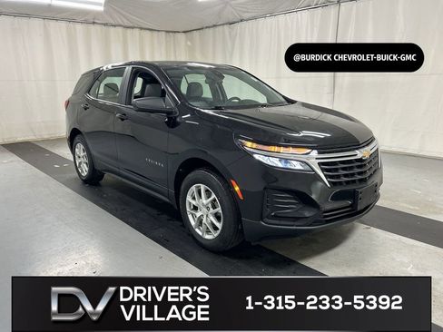 Certified 2023 Chevrolet Equinox LS AWD/4WD image 1