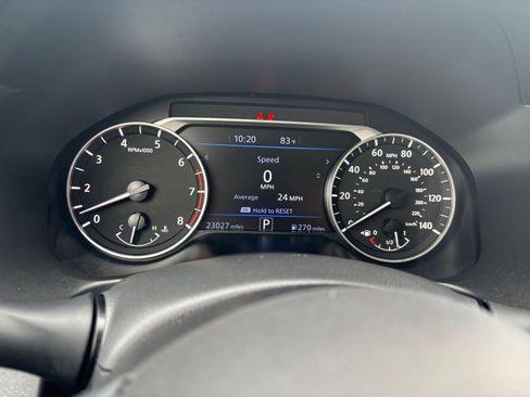 Used 2025 Nissan Altima 2.5 SV FWD image 40