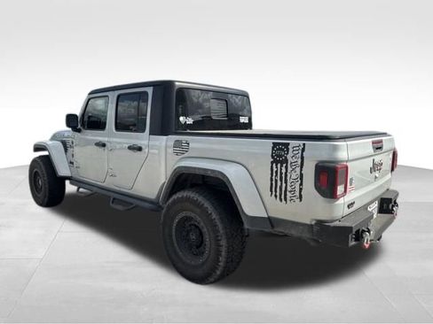 Used 2022 Jeep Gladiator Sport image 8