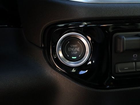 New 2026 GMC Sierra 2500 SLT w/ SLT Convenience Package image 36