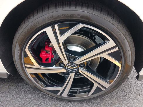 New 2025 Volkswagen GTI SE image 11