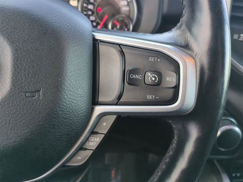 Certified 2019 RAM 1500 Big Horn image 24