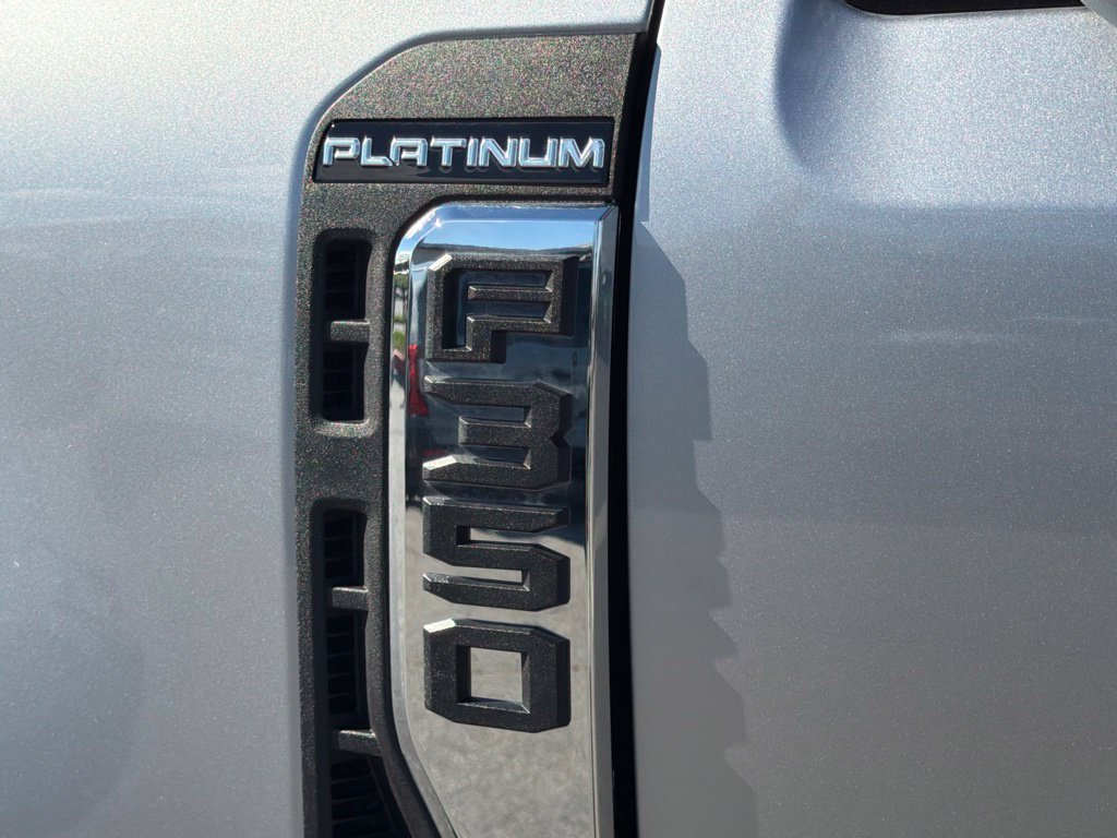Used 2024 Ford F350 Platinum AWD/4WD image 13