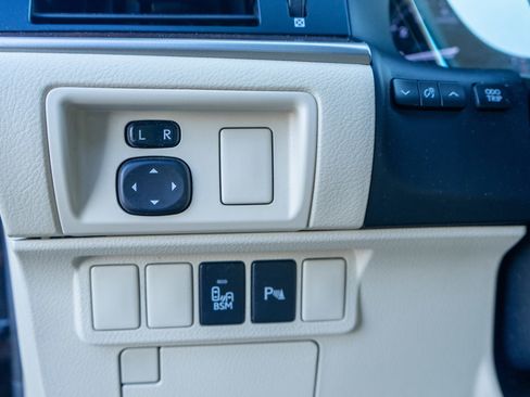 Used 2013 Lexus ES 350 w/ Premium Pkg image 15