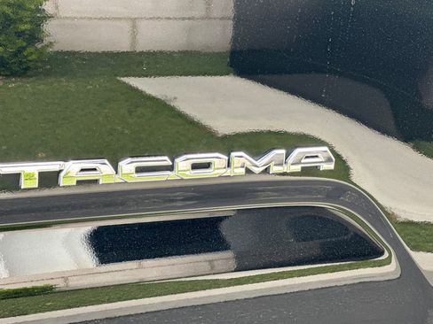 Used 2023 Toyota Tacoma TRD Sport w/ Advanced Technology Package image 36