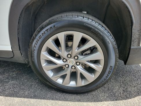Used 2025 Buick Enclave Preferred FWD image 39
