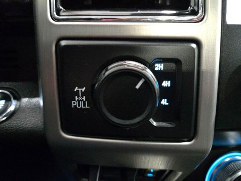 Used 2021 Ford F250 Platinum w/ FX4 Off-Road Package image 51