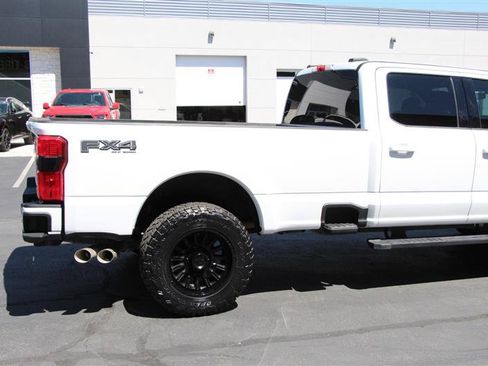 Used 2025 Ford F250 XLT w/ Black Appearance Package AWD/4WD image 9