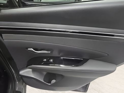Certified 2024 Hyundai Tucson Limited AWD/4WD image 21