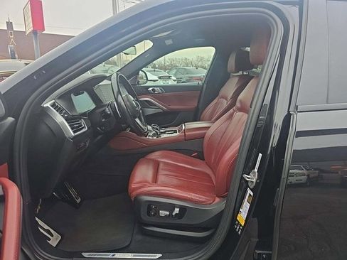 Used 2021 BMW X6 M50i w/ Executive Package image 5