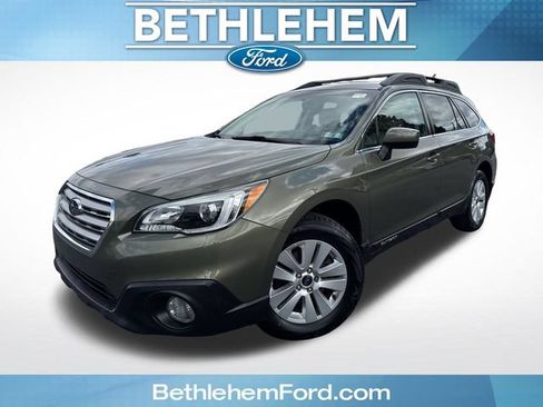 Used 2017 Subaru Outback 2.5i Premium w/ Popular Package #2 AWD/4WD image 1