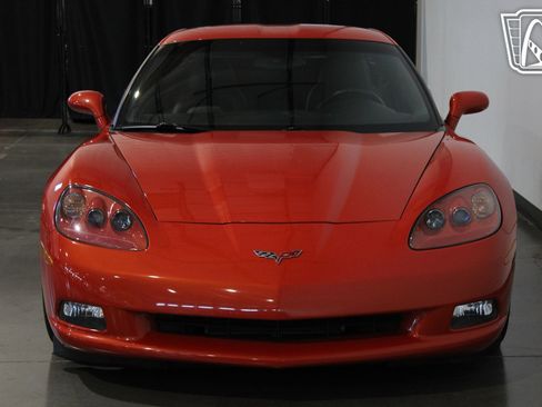 Used 2011 Chevrolet Corvette Coupe w/ 1LT image 23