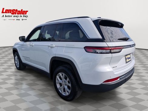 Used 2023 Jeep Grand Cherokee Limited AWD/4WD image 3