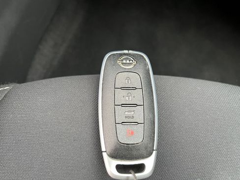 Used 2025 Nissan Sentra SV image 22