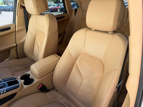 Used 2015 Porsche Macan S image 23