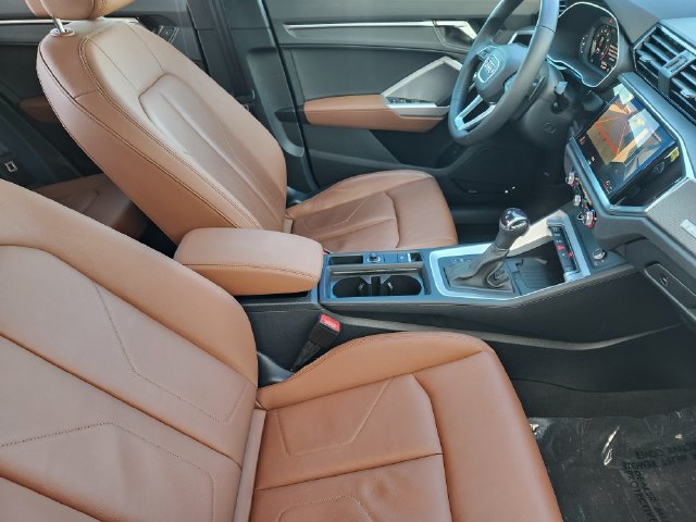 Used 2025 Audi Q3 2.0T Premium Plus w/ Premium Plus Package AWD/4WD image 19