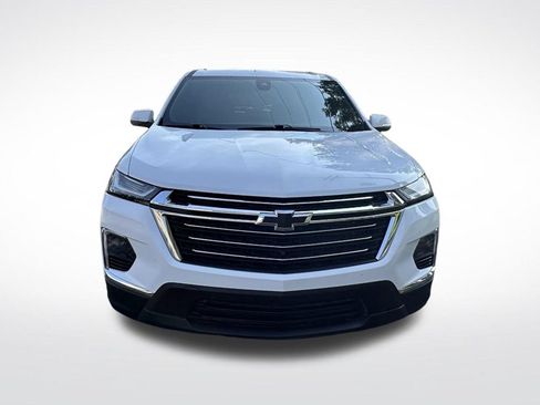 Used 2023 Chevrolet Traverse LT w/ LT Premium Package AWD/4WD image 9