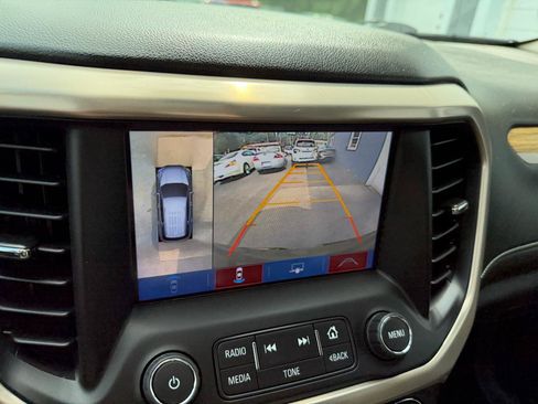 Used 2017 GMC Acadia Denali w/ Technology Package AWD/4WD image 19