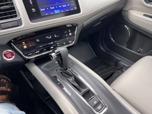 Used 2017 Honda HR-V EX-L image 13