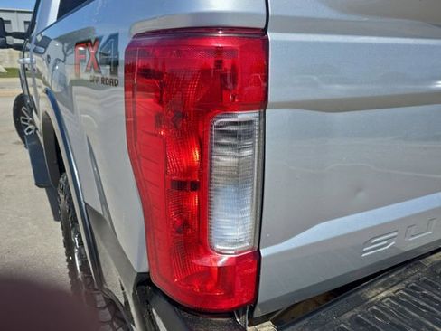 Used 2019 Ford F250 Lariat w/ Lariat Ultimate Package image 33